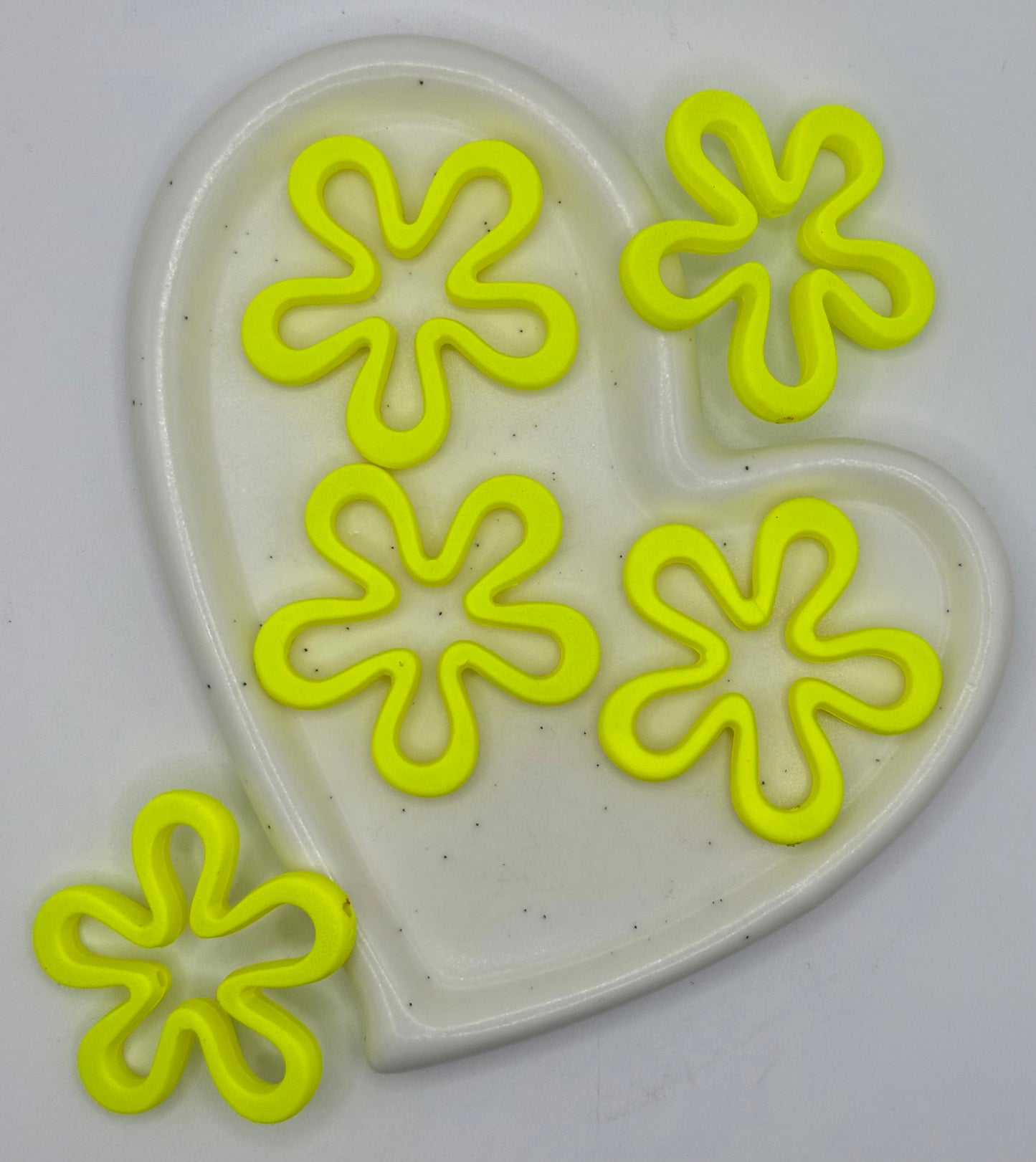 Funky Flower Frame Solid | Acrylic Beads