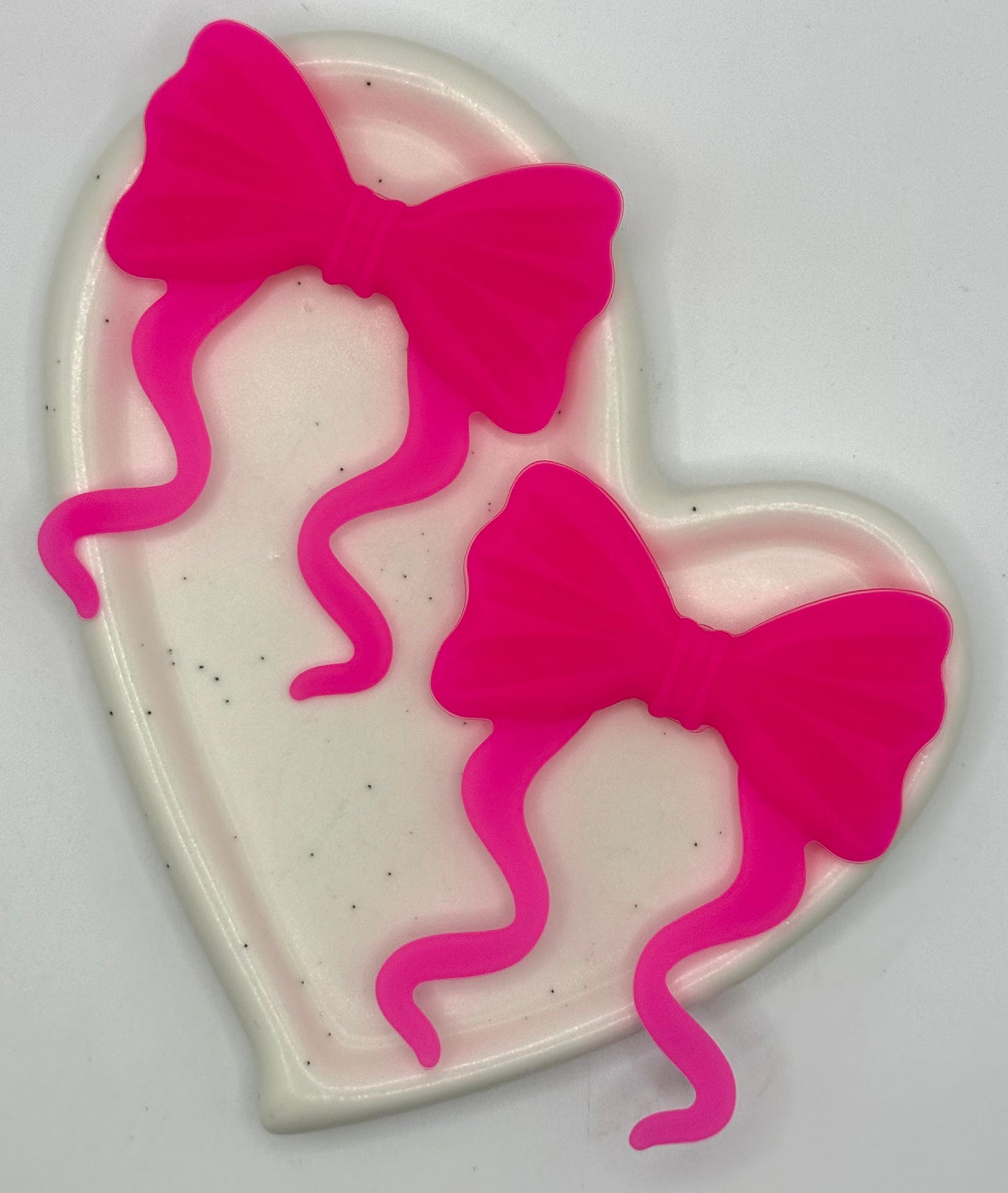 Curly Bow | Silicone Focal Bead